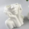Nr.13 Vase in weiblicher Kopfform – Bild 4